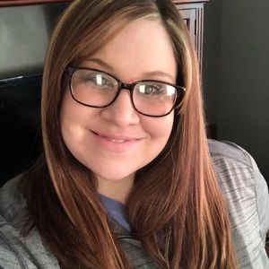 Meet your Posher, Rebecca